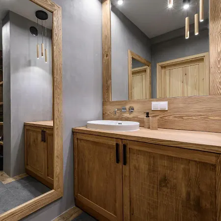 Visitzakopane Alpejski Apartment * زاكوباني